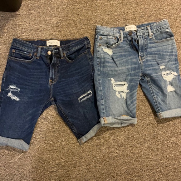 Distressed boys shorts